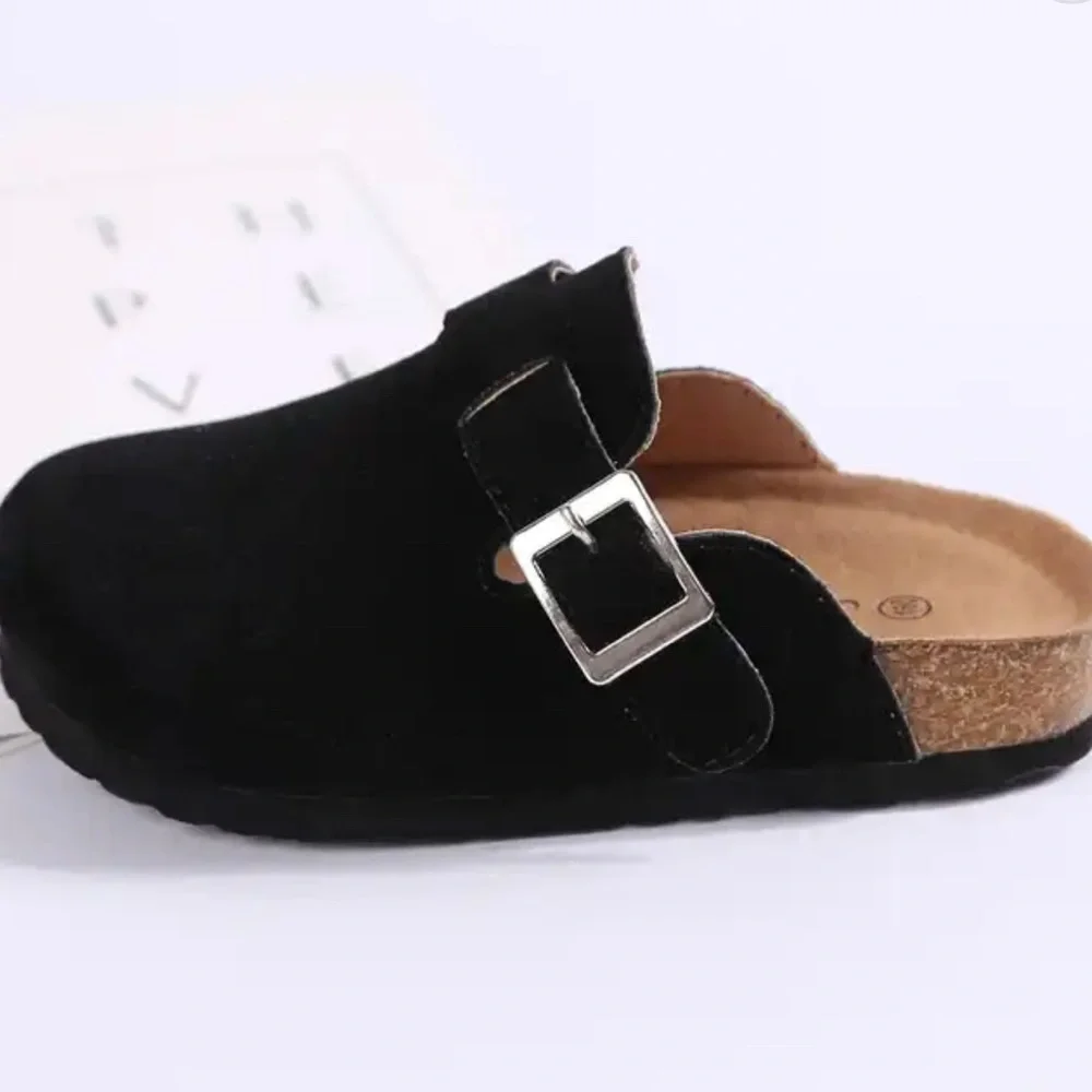 Boutique Raven Clog